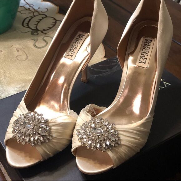 Badgley Mischka Caitlin Pump Blush 9.5 - Picture 3 of 6